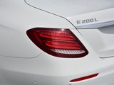 奔驰E级 2018款  改款 E 200 L 运动型_高清图16