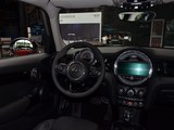 MINI 2018款  2.0T COOPER S 艺术家 五门版_高清图20