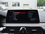 宝马5系 2018款  改款 530Li xDrive 豪华套装_高清图6