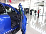 捷豹F-PACE 2018款  2.0T 两驱都市尊享版_高清图10