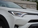 RAV4荣放 2018款  2.0L CVT两驱风尚X版_高清图2