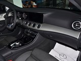 奔驰E级 2018款  E 200 运动型 4MATIC_高清图3