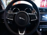 捷豹F-PACE 2019款  2.0T 两驱都市尊享版_高清图3