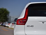 沃尔沃XC40进口 2019款 沃尔沃XC40 T4 四驱破晓冰雪白_高清图8