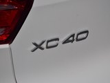 沃尔沃XC40进口 2019款 沃尔沃XC40 T4 四驱破晓冰雪白_高清图33