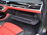 宝马7系 2018款  740Li xDrive 尊享型 M运动套装 黑焰版_高清图24