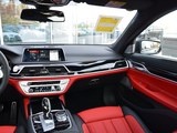 宝马7系 2018款  740Li xDrive 尊享型 M运动套装 黑焰版_高清图34