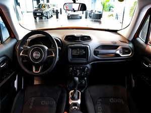 Jeep自由侠天津7月报价 优惠高达1.2万