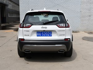 Jeep自由光天津现车报价 优惠高达4.2万