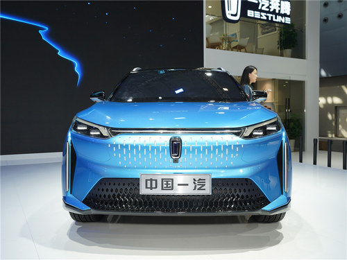 一汽奔腾首款纯电车奔腾C105广州车展首发，60 km/h等速续航632km