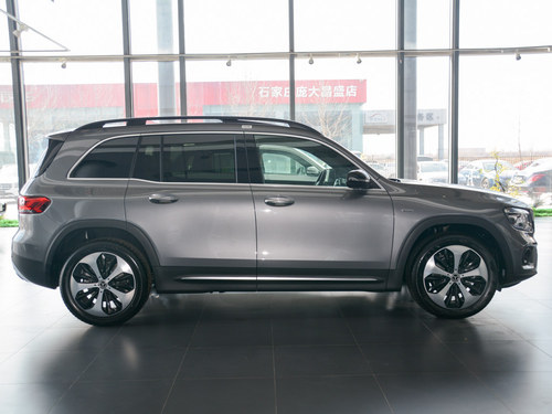 30万左右买豪华紧凑型SUV，奔驰GLB和宝马X1谁是更好的选择？