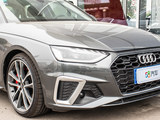 奥迪A4L 2020款  45 TFSI quattro 臻选动感型_高清图1