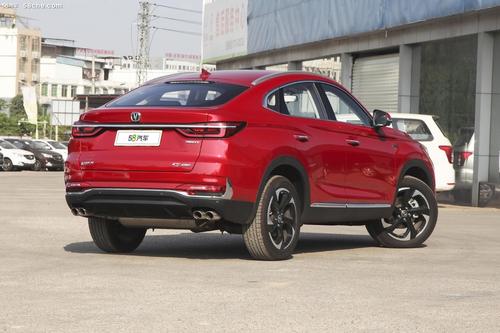 国产轿跑SUV之争，吉利星越对比长安CS85 COUPE，谁更值得入手？