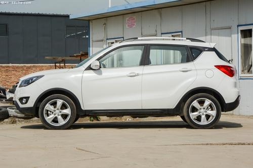 10万内小型SUV，首选长安CS35 PLUS？新宝骏RS-3有话说