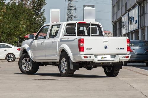 全新丰田RAV4对比大众探岳、日产奇骏，3款热门紧凑型SUV对比