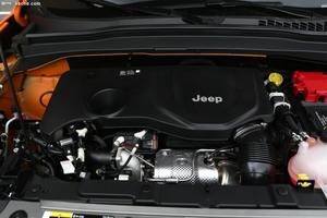 Jeep自由侠现金优惠1.50万 有现车