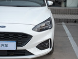 福克斯 2021款  三厢 EcoBoost 180 自动ST Line_高清图10