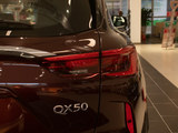 英菲尼迪QX50 2020款  2.0T 两驱时尚版_高清图4