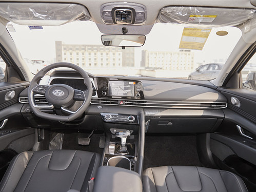 伊兰特 2021款 1.5l glx精英版中控图片