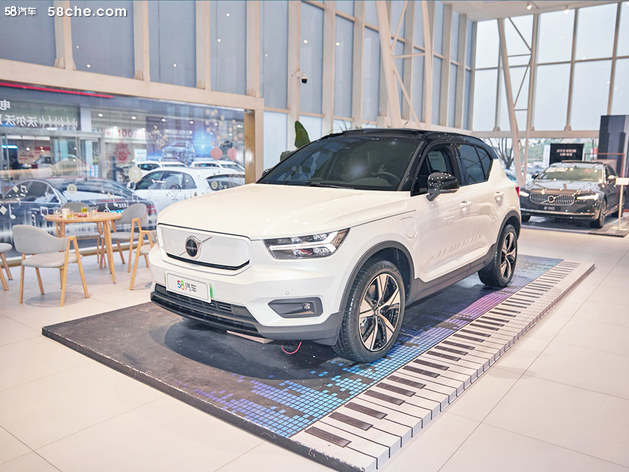 东莞沃尔沃XC40新能源29.9万起 可分期