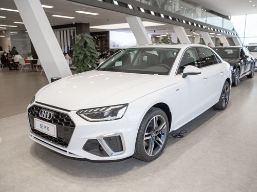 2022款 奥迪A4L 40 TFSI 豪华动感型