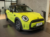 MINI 2023款  1.5T COOPER 艺术家_高清图3