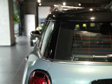 MINI COUNTRYMAN 2022款  改款 1.5T COOPER ALL4 鉴赏家_高清图9