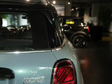 MINI COUNTRYMAN 2022款  改款 1.5T COOPER ALL4 鉴赏家_高清图6