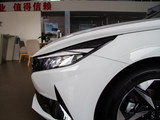 伊兰特 2022款  1.5L CVT LUX尊贵版_高清图32