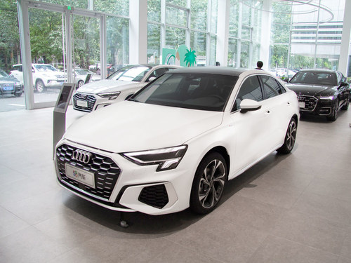 2023款 奥迪A3 改款 A3L Limousine 35 TFSI 豪华运动型