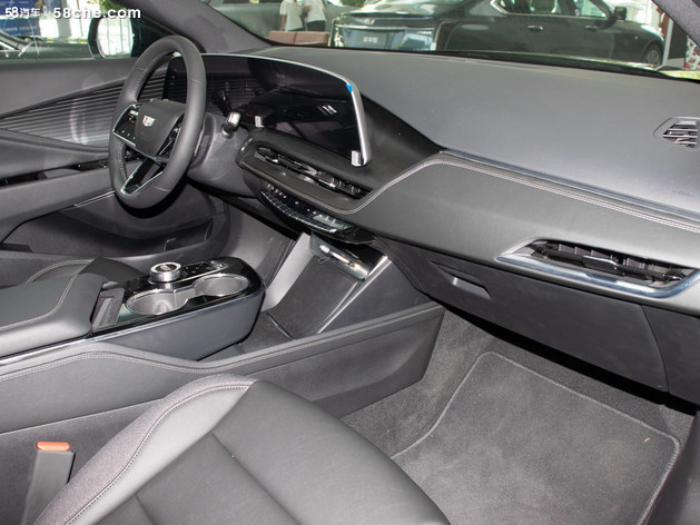 凯迪拉克GT4优惠高达3万元 现车销售