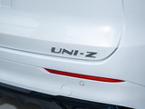 长安UNI-Z 2024款  蓝鲸智电iDD 125km 超越型_高清图21