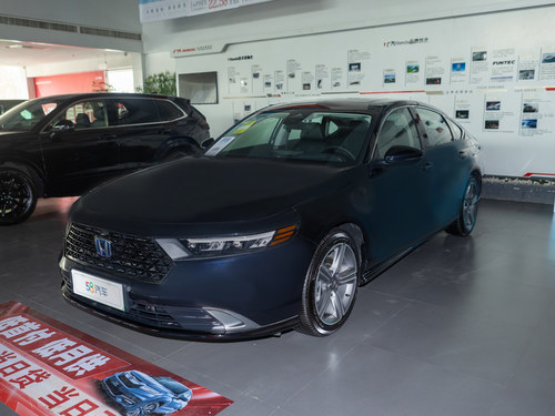 2023款 雅阁新能源 2.0L e:PHEV 尊贵版