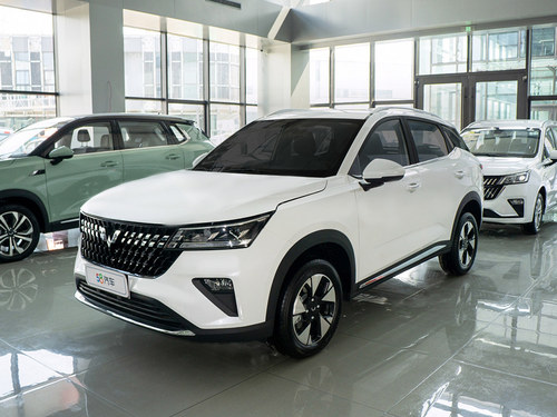 2022款 五菱星驰 1.5T CVT潮玩型
