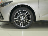 帝豪 2026款  第4代 400万纪念款 1.5L CVT卓越型_高清图20