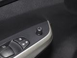 纳瓦拉 2023款  2.5L 手动四驱舒适型_高清图18
