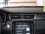 荣威RX5 2025款  PLUS 330TGI 自动领潮智惠版_高清图17