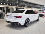 奥迪A4L 2024款  40 TFSI 豪华动感型(星夜版)_高清图6