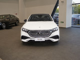 奔驰E级(进口) 2025款  E 300 豪华型运动版_高清图2