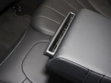 奔驰E级(进口) 2025款  E 300 豪华型运动版_高清图12