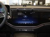 奔驰E级(进口) 2025款  E 300 豪华型运动版_高清图2
