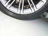 揽胜 2025款  3.0 L6 400PS 典范加长版_高清图25