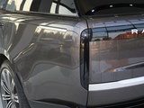揽胜 2025款  3.0 L6 400PS 典范加长版_高清图22