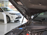 揽胜 2025款  3.0 L6 400PS 典范加长版_高清图6