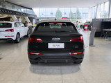 奥迪Q5L Sportback 2025款  quattro 45周年典藏版 40 TFSI 时尚型_高清图4