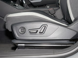 奥迪Q3 2025款  quattro 45周年典藏版 40TFSI 时尚动感型_高清图17