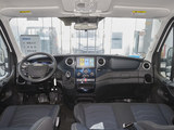 Ouba 2025款 依维柯欧霸 山海 3.0T 越野乘用车 自动短轴侧门_高清图1
