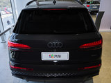 奥迪Q7正后