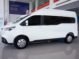 上汽大通MAXUS 新途V70 2025款 新途V70 2.0T 自动长轴中顶精英版 6/7座_高清图6