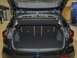 宝马X1后备箱